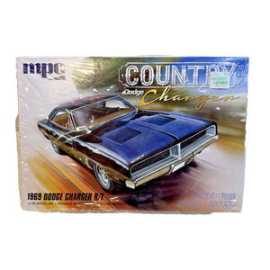 Vintage MPC 1969 Dodge Country Charger RT 1:25 Model Car (878M/12) Open Box